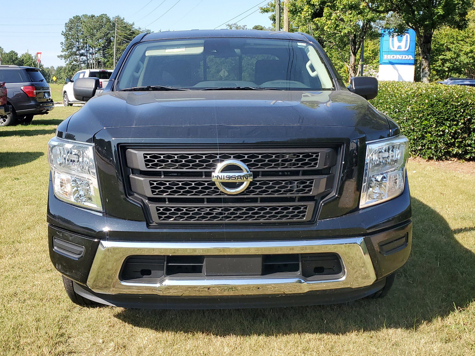 Used 2022 Nissan Titan SV with VIN 1N6AA1EE4NN104235 for sale in Morrow, GA