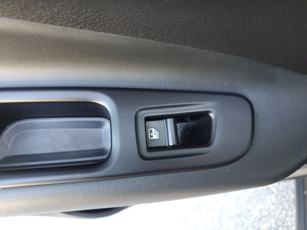 2023 Jeep Renegade Latitude Upland photo 11