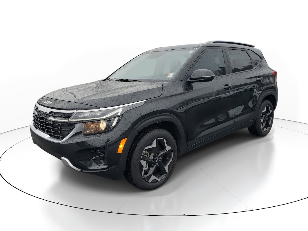 Used 2025 Kia Seltos S SUV