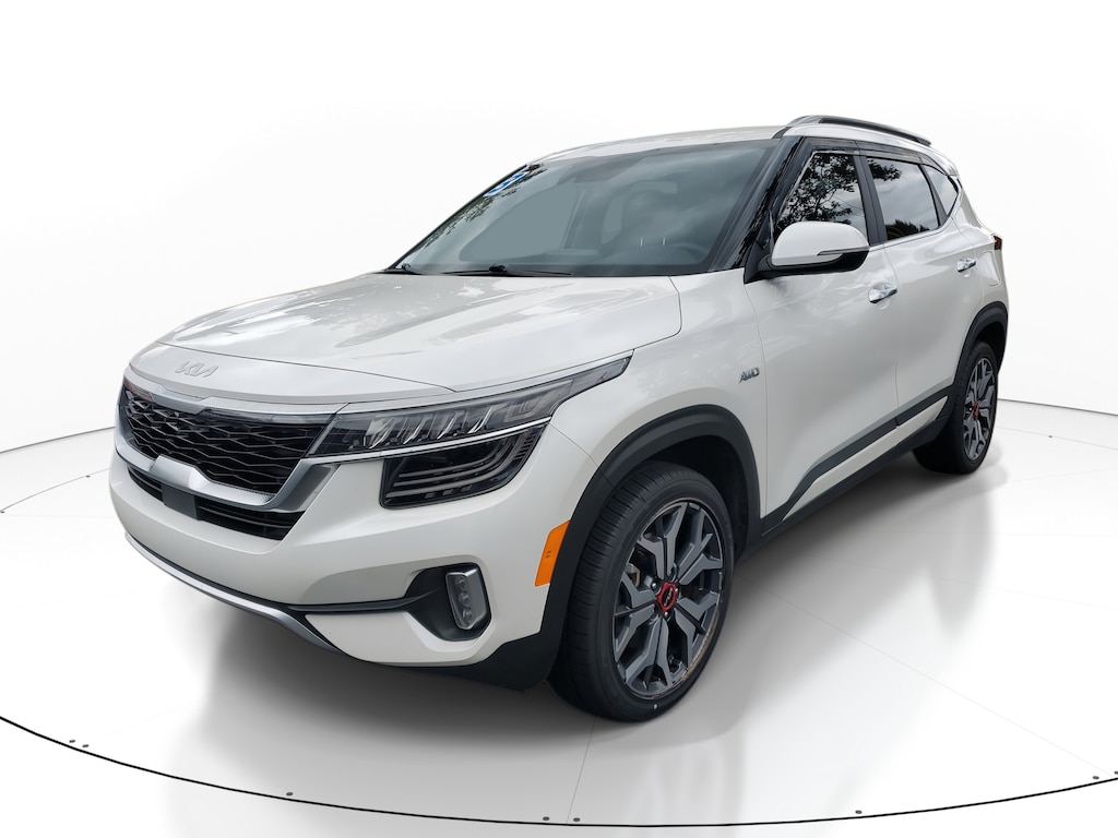 Used 2023 Kia Seltos SX SUV