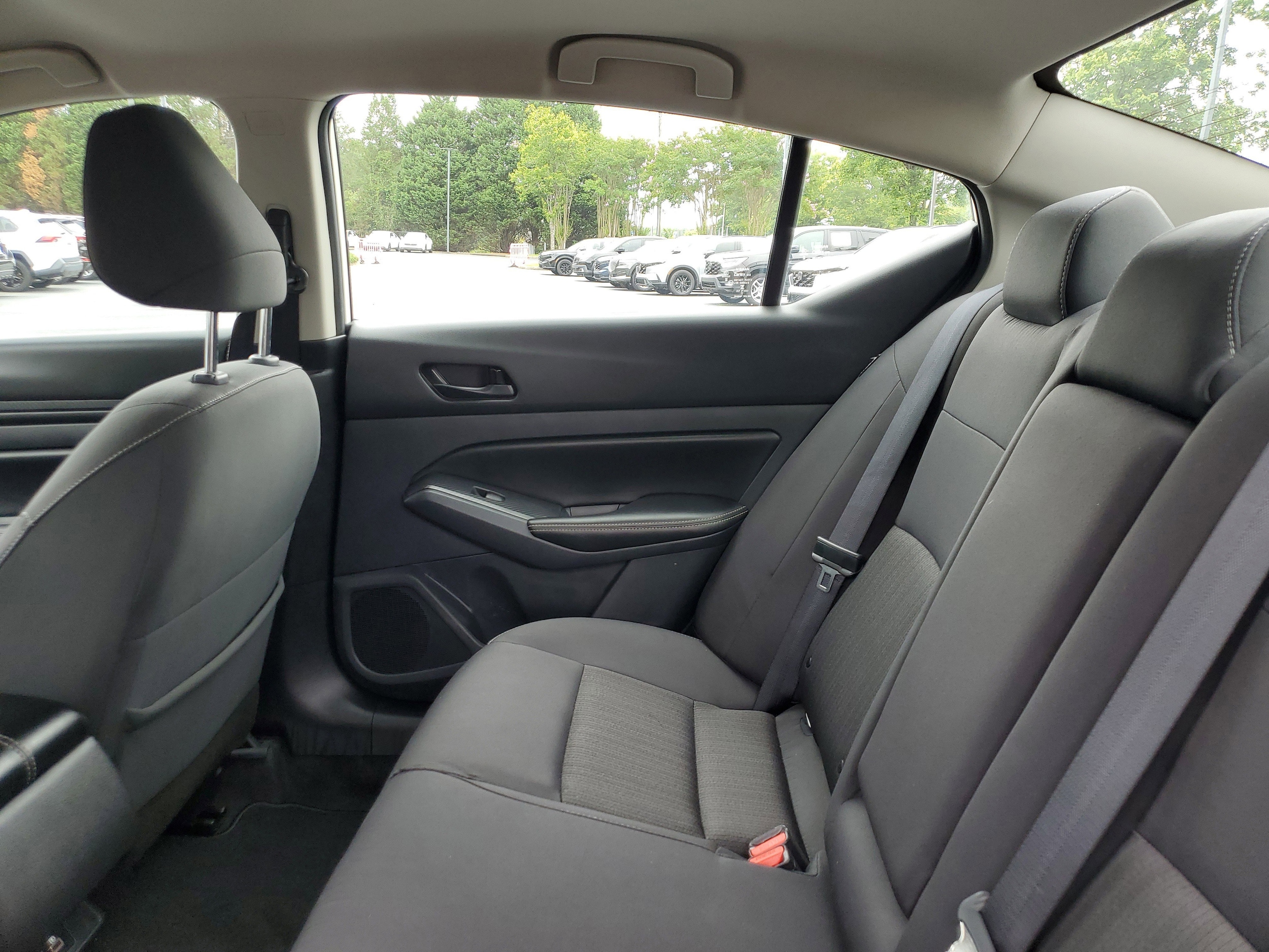 2025 Nissan Altima SV - Photo 10