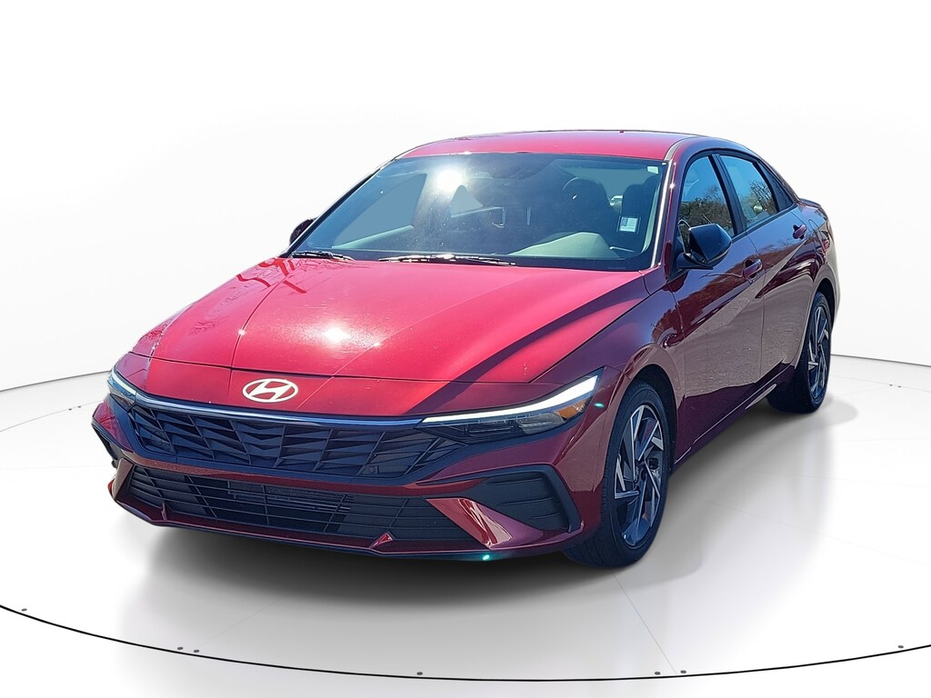 Used 2025 Hyundai Elantra SEL Sport Sedan