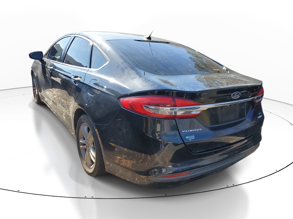 Used 2018 Ford Fusion SE Sedan