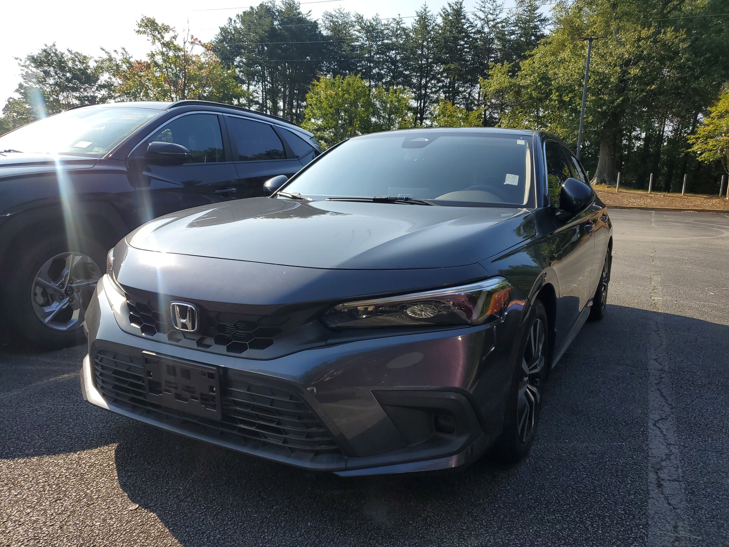 2022 Honda Civic Hatchback EX-L photo 2
