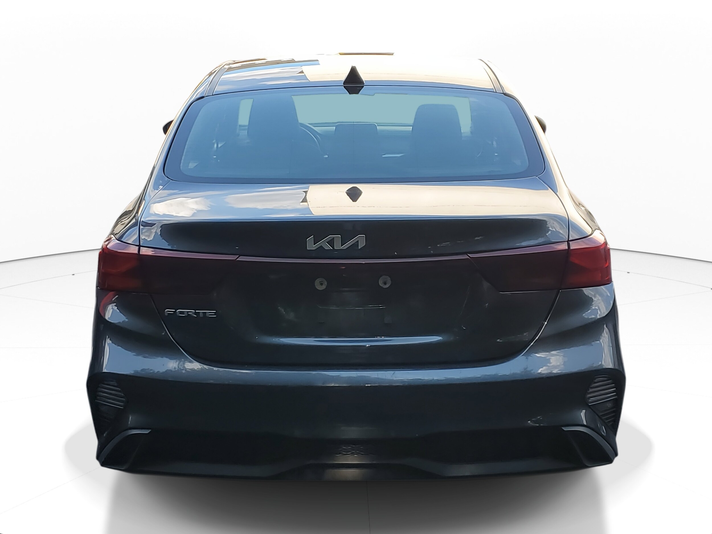 2024 Kia Forte LXS photo 4