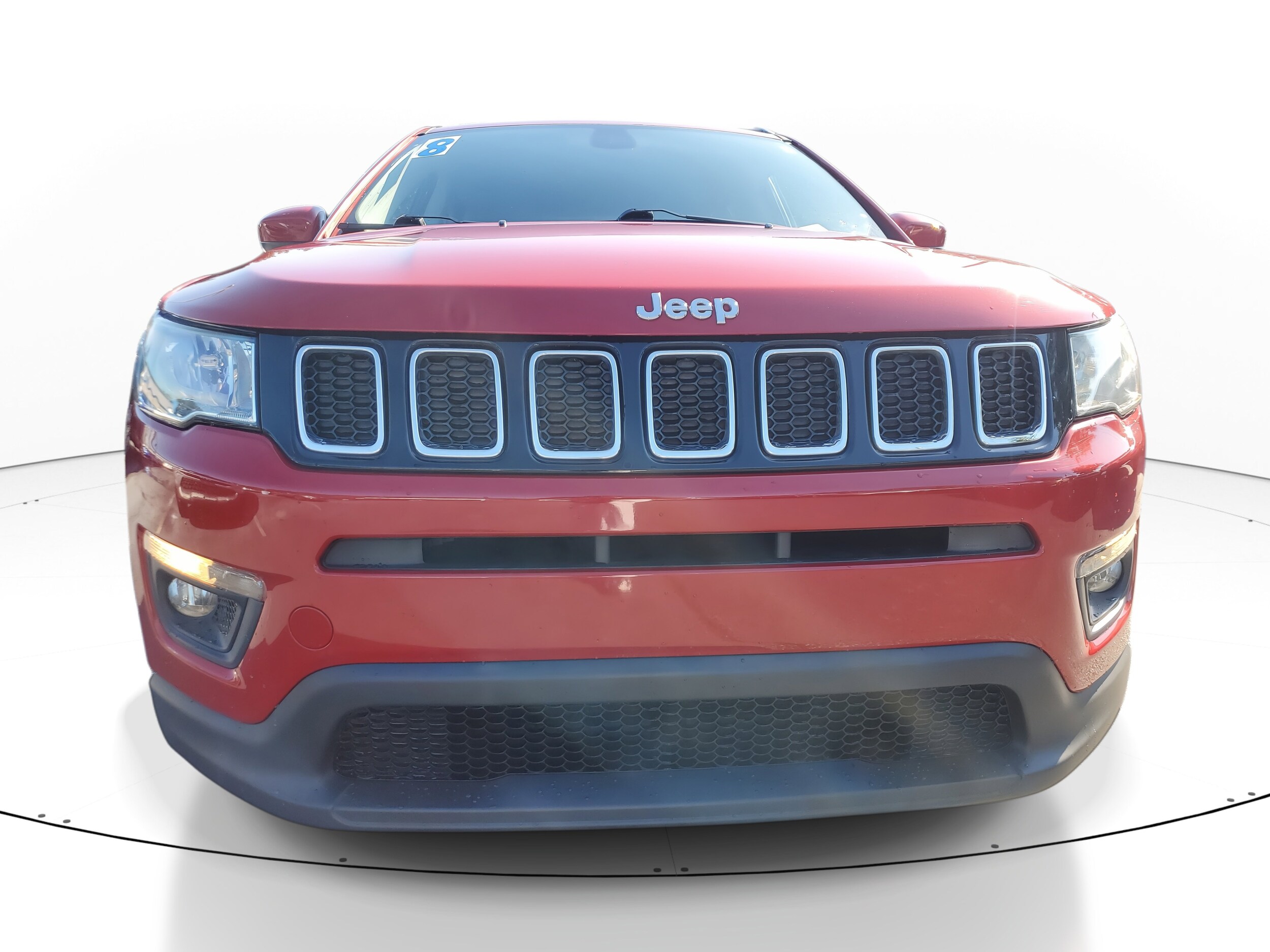 2018 Jeep Compass Latitude photo 2
