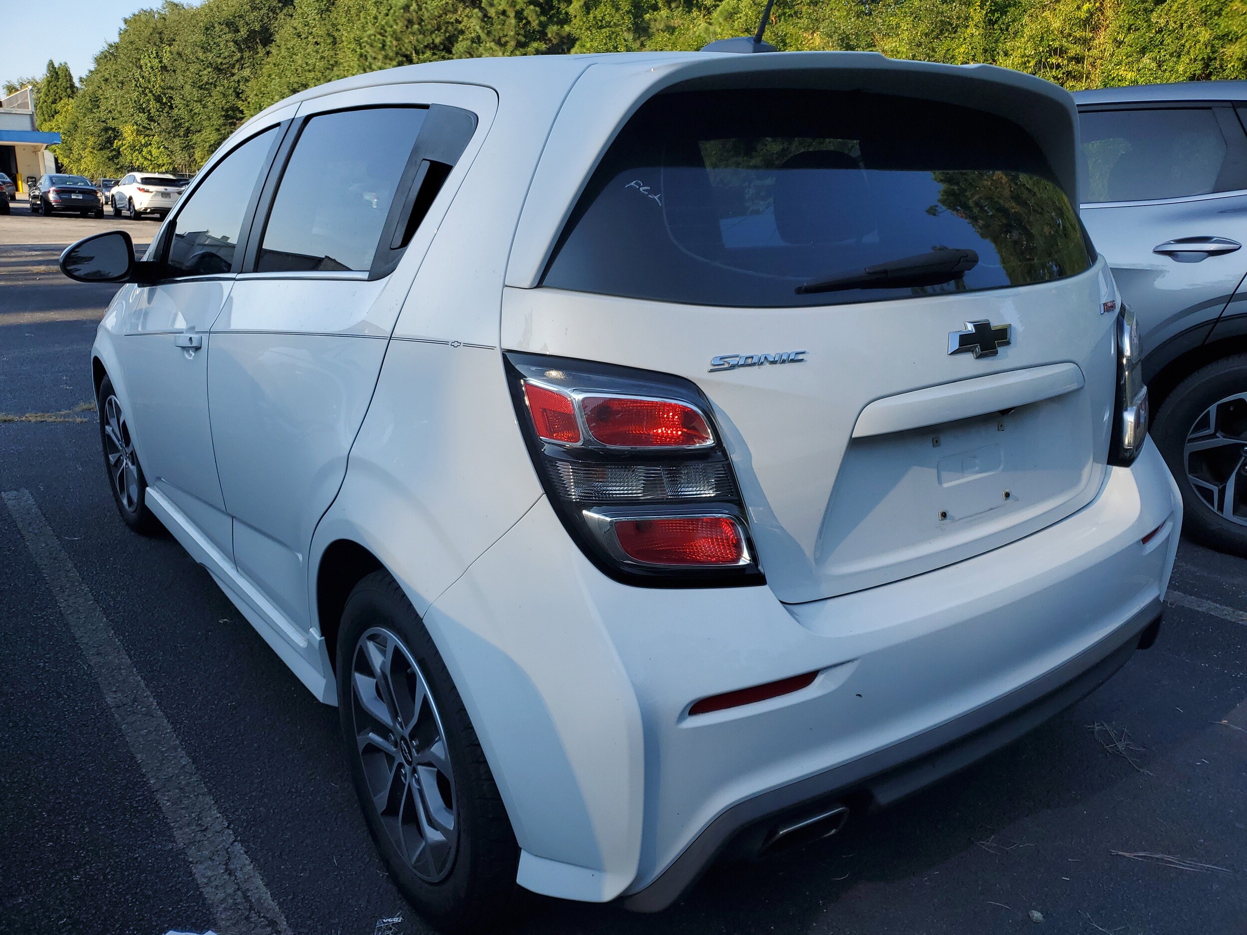 2019 Chevrolet Sonic LT photo 3