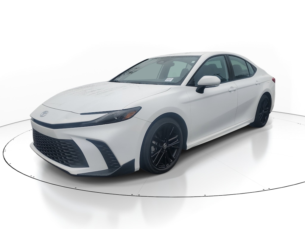 Used 2025 Toyota Camry SE Sedan