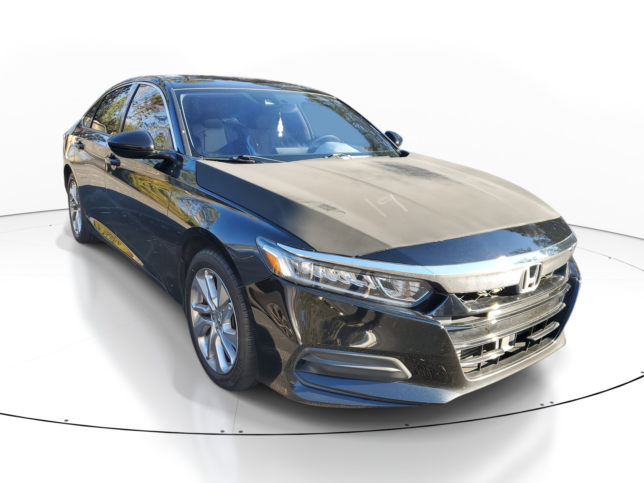 2019 Honda Accord LX's photo