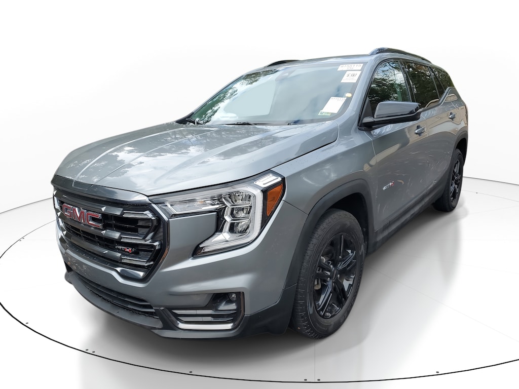 Used 2023 GMC