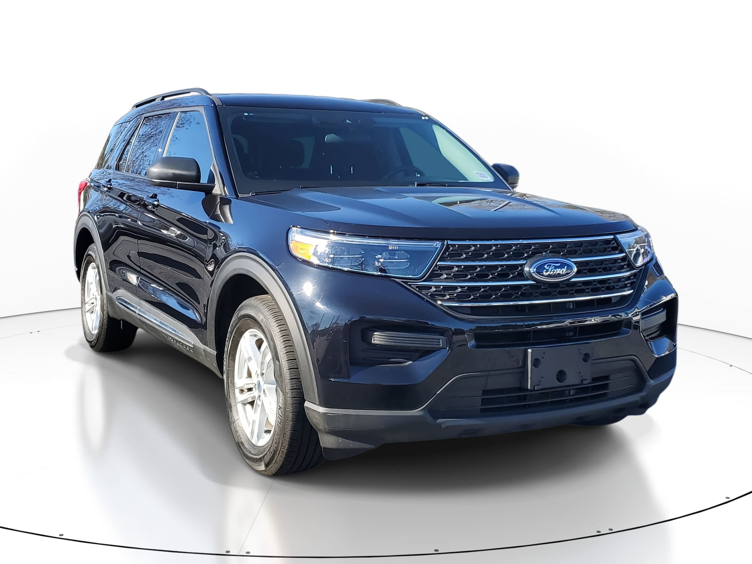 2023 Ford Explorer XLT's photo