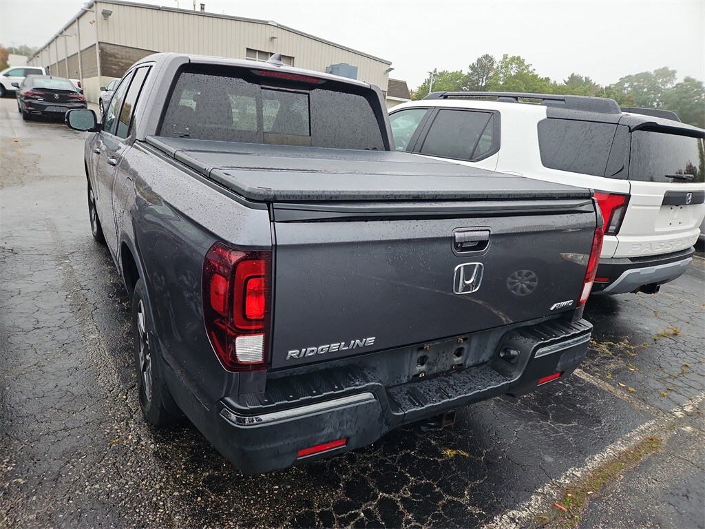 2019 Honda Ridgeline RTL-T photo 4