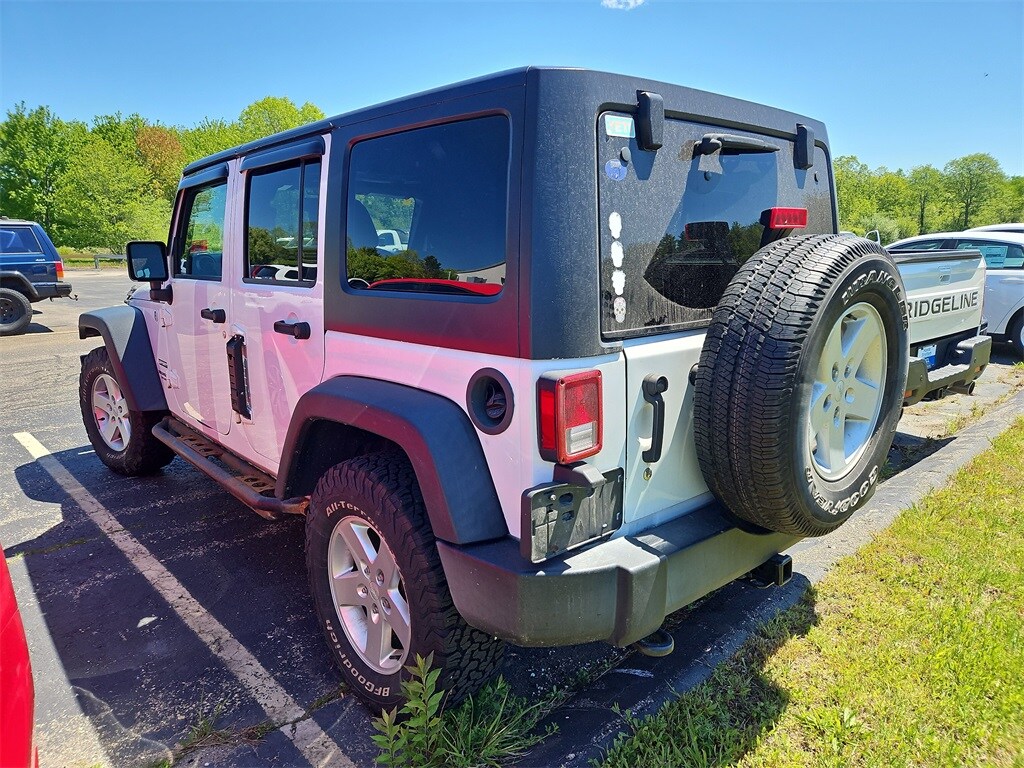 2016 Jeep Wrangler Unlimited Sport photo 4