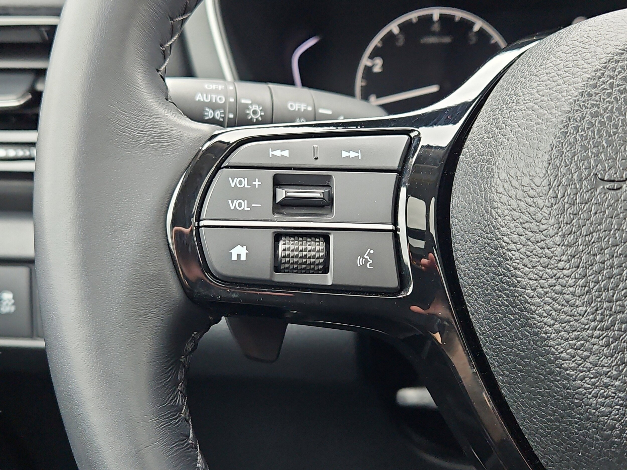 2024 Honda Pilot Touring - Photo 21