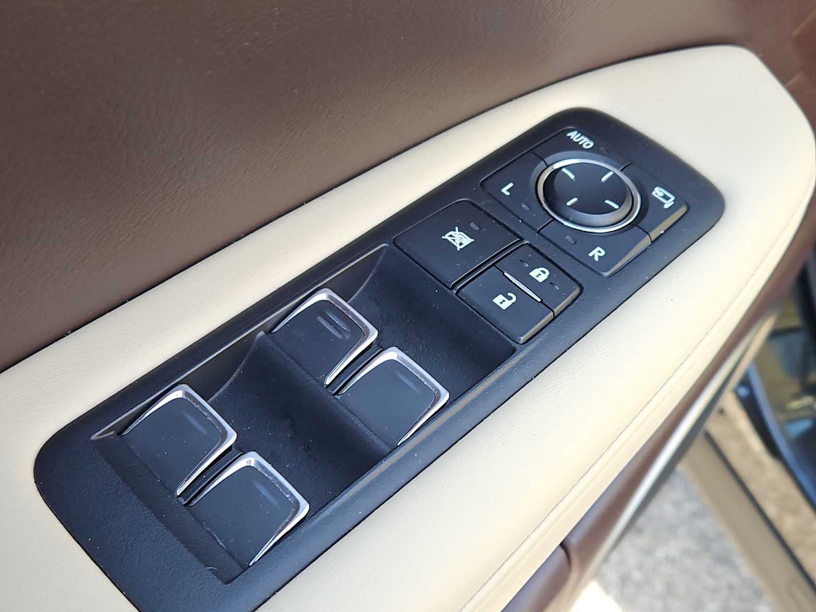 2020 Lexus RX 350 - Photo 23