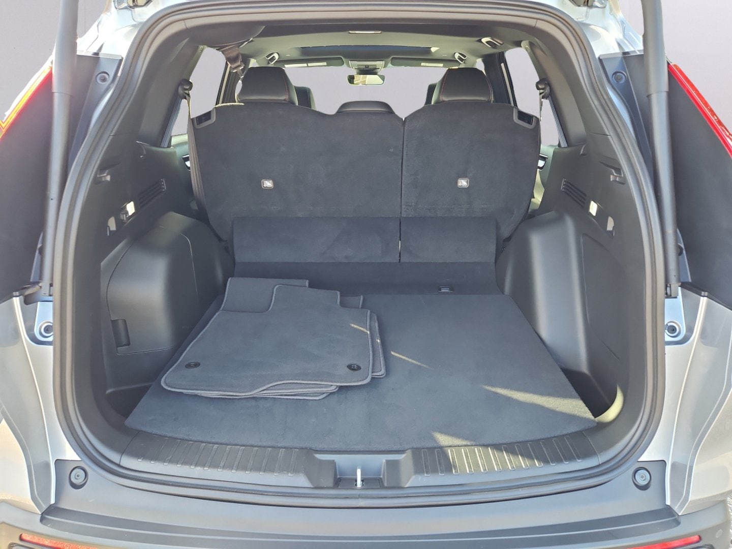 2025 Honda CR-V Sport Touring - Photo 38