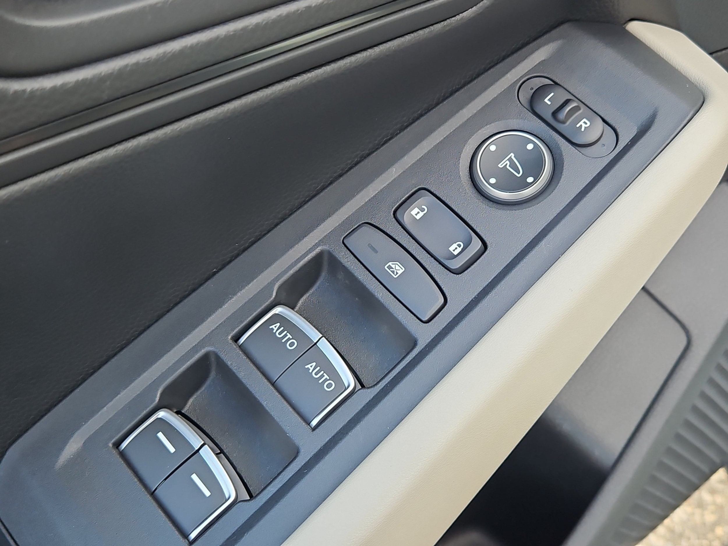 2024 Honda Accord LX - Photo 14