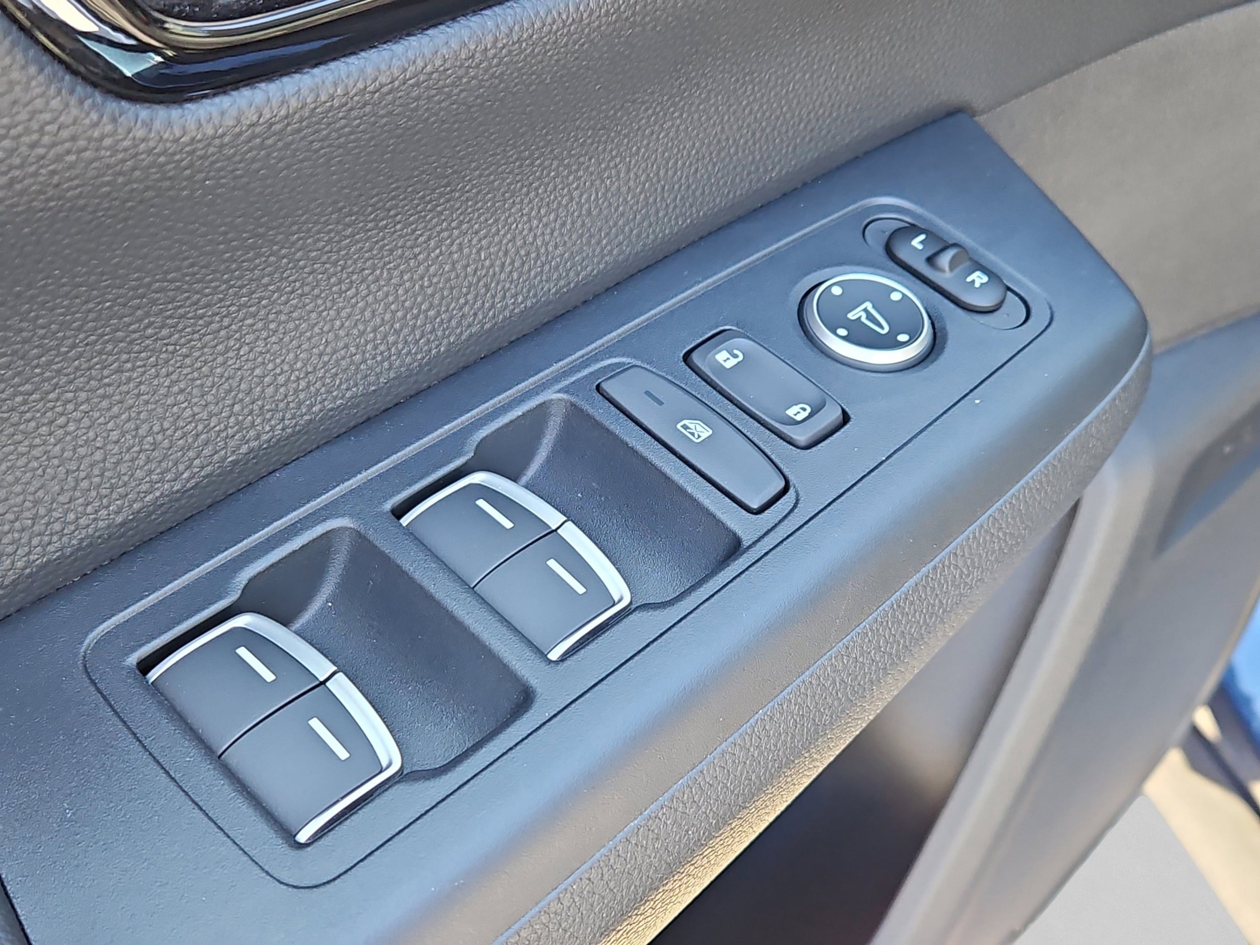2024 Honda CR-V EX-L - Photo 21