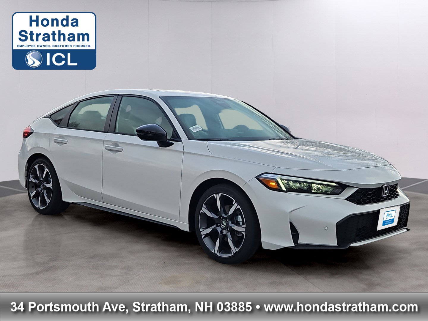 2026 Honda Civic Hatchback Hybrid Sport Touring photo 2