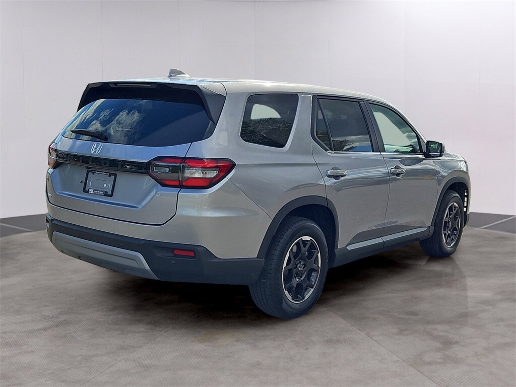 2025 Honda Pilot EX-L photo 4