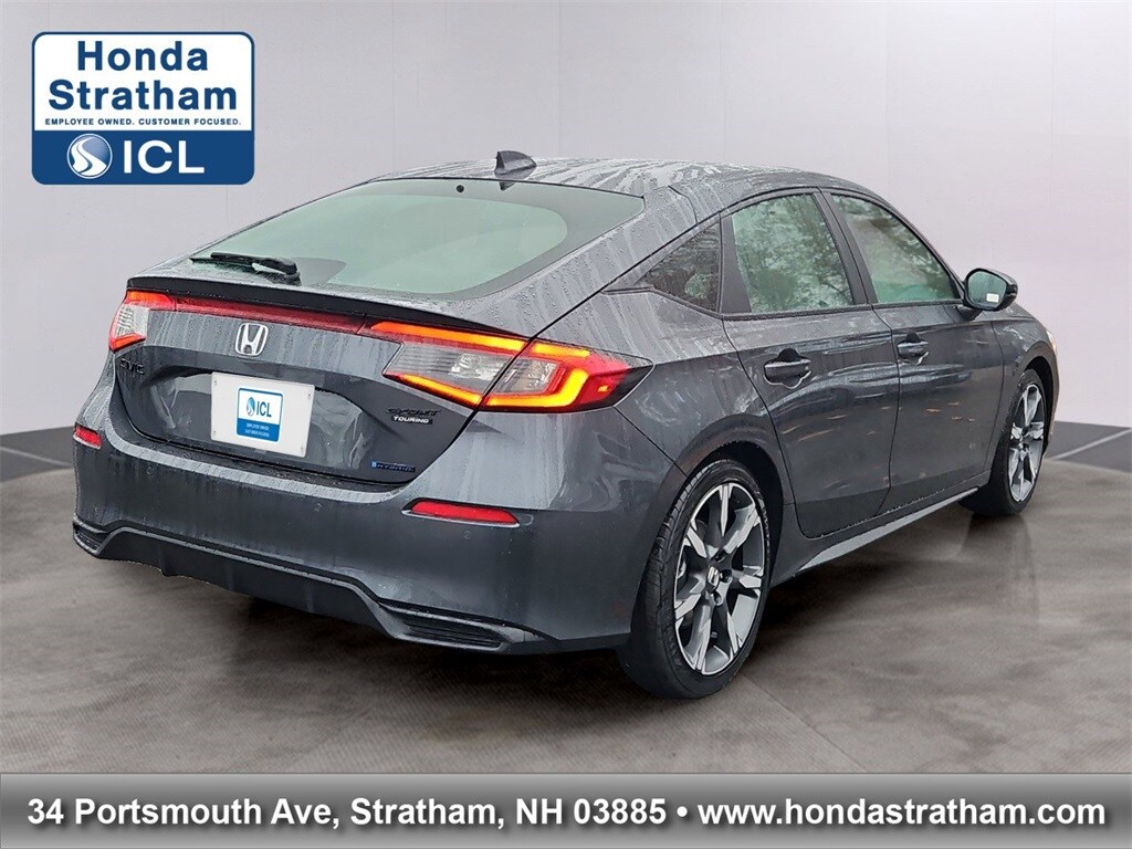 2026 Honda Civic Hatchback Hybrid Sport Touring photo 2