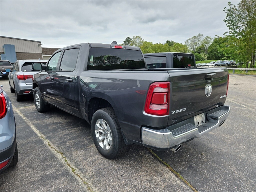2024 Ram 1500 Laramie photo 3