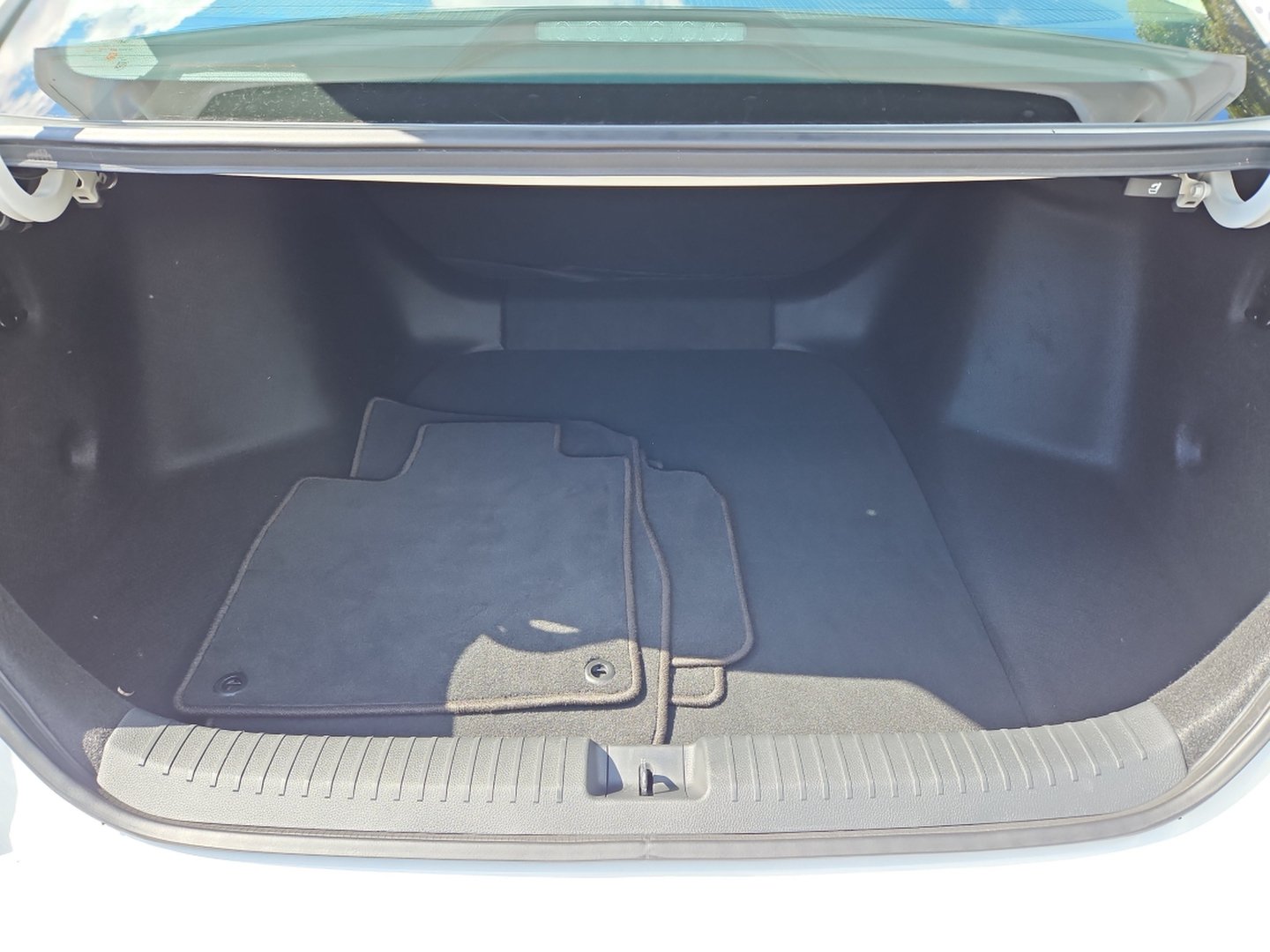 2024 Honda Accord LX - Photo 27