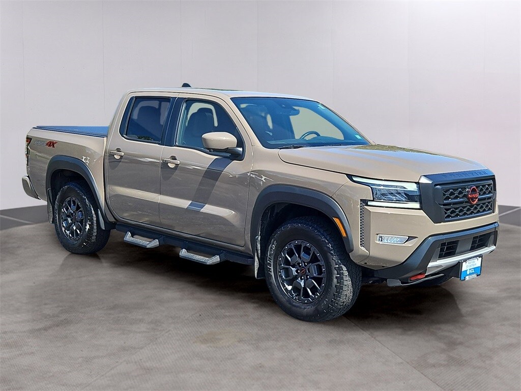 2023 Nissan Frontier PRO-4X photo 3