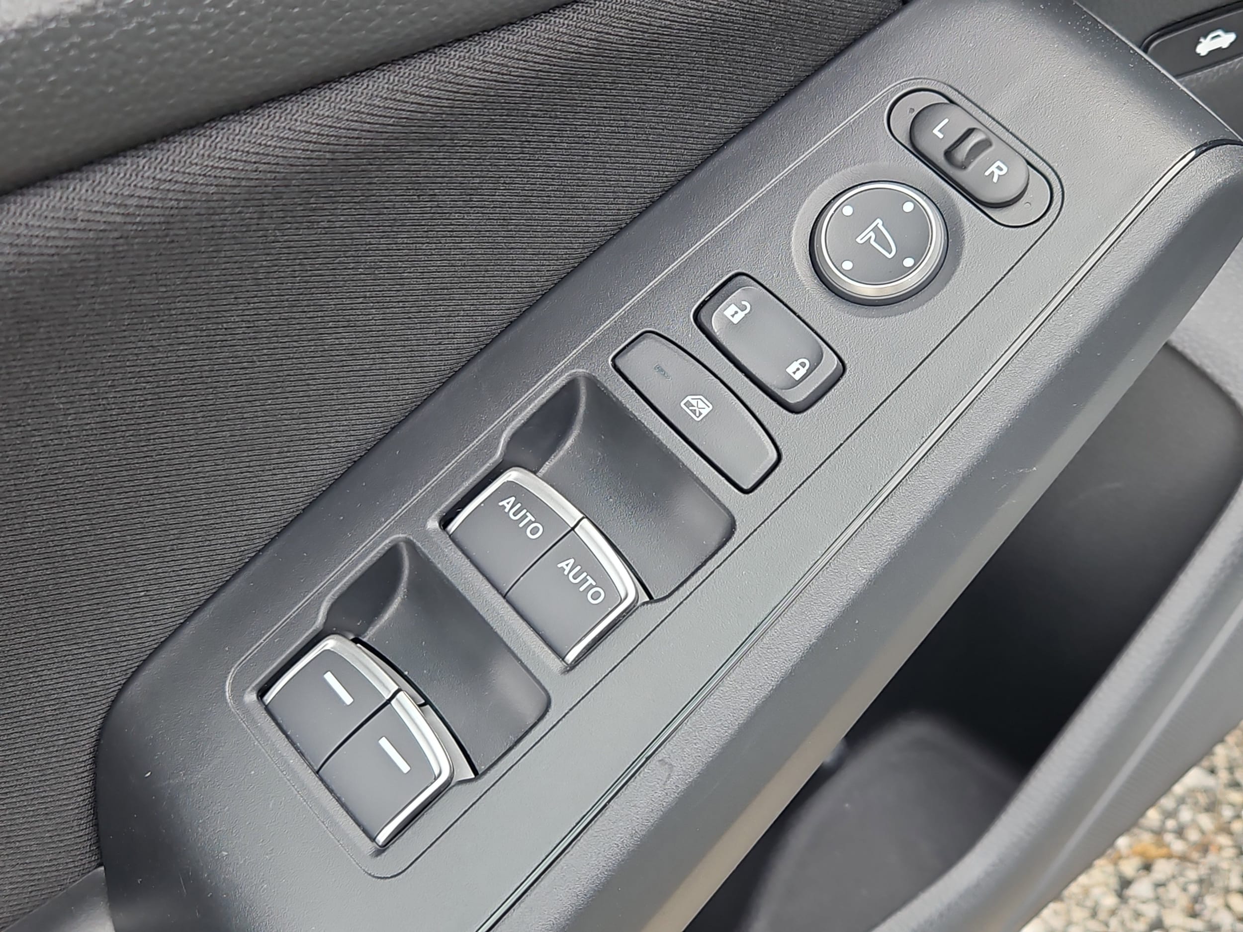 2025 Honda Civic LX - Photo 12