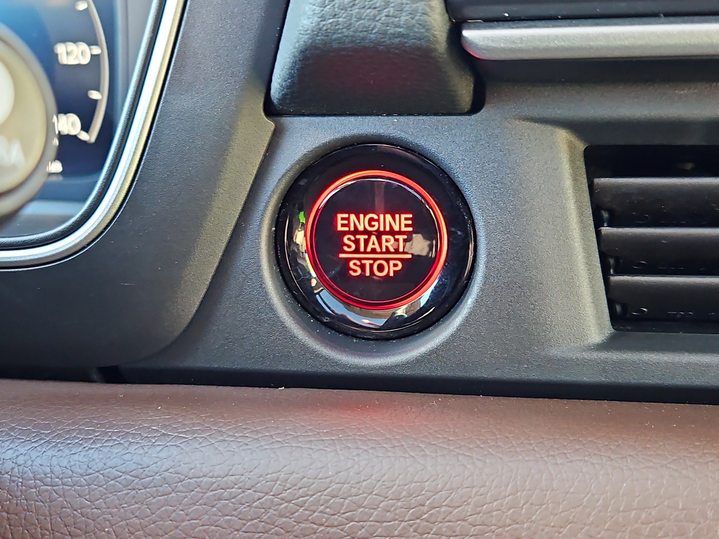 2025 Honda Pilot Elite - Photo 21