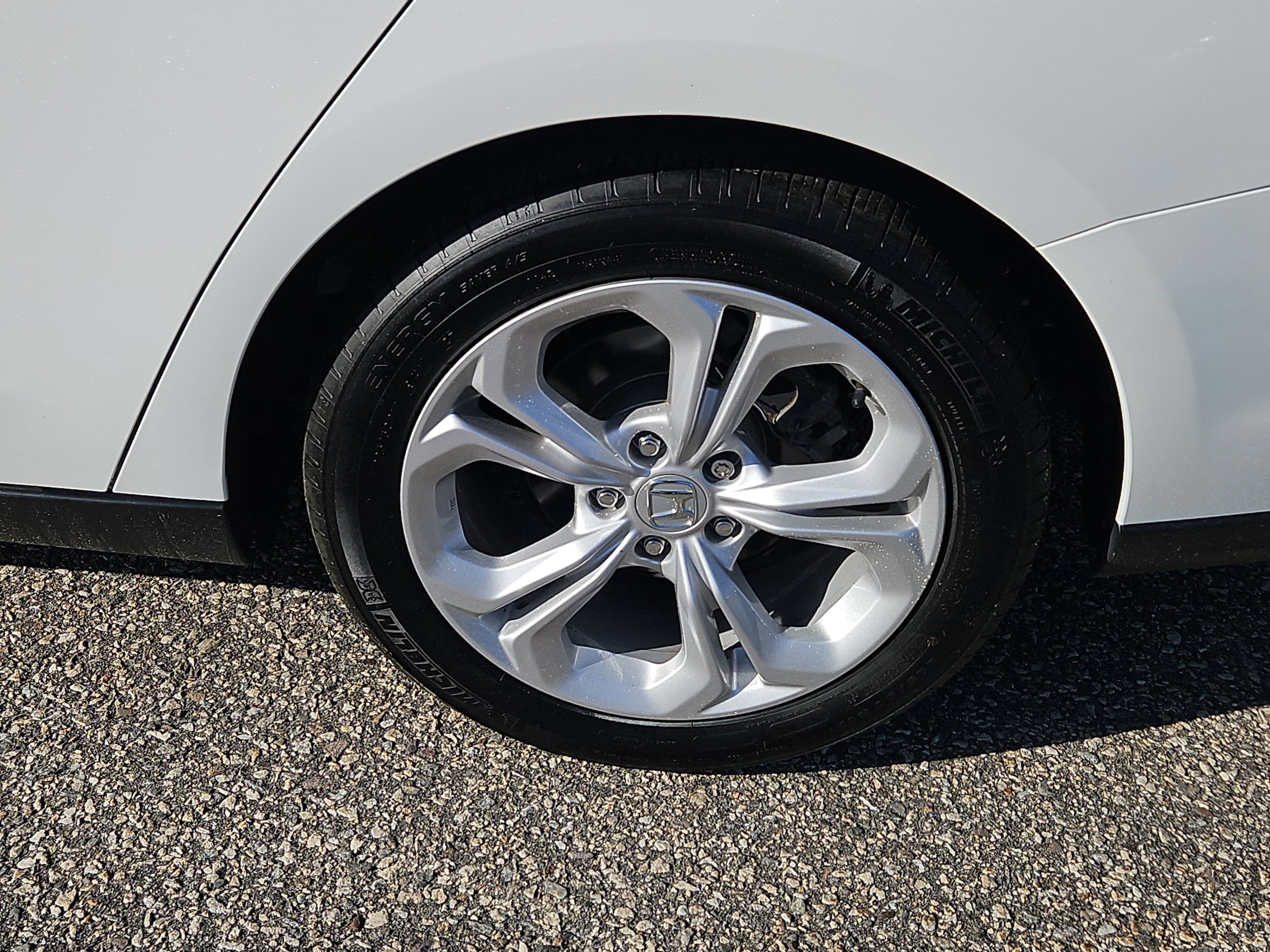 2025 Honda Accord LX - Photo 22