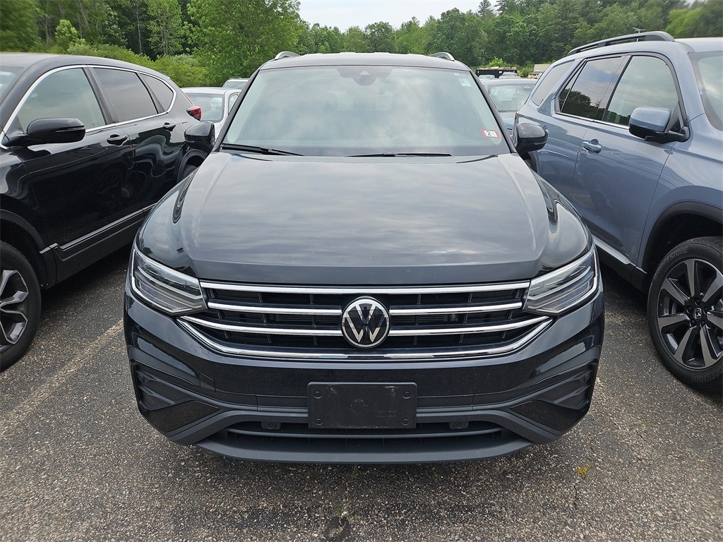 Used 2024 Volkswagen Tiguan SE with VIN 3VV2B7AXXRM149700 for sale in Stratham, NH