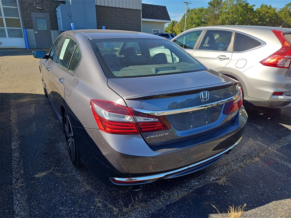 2016 Honda Accord Sport photo 4