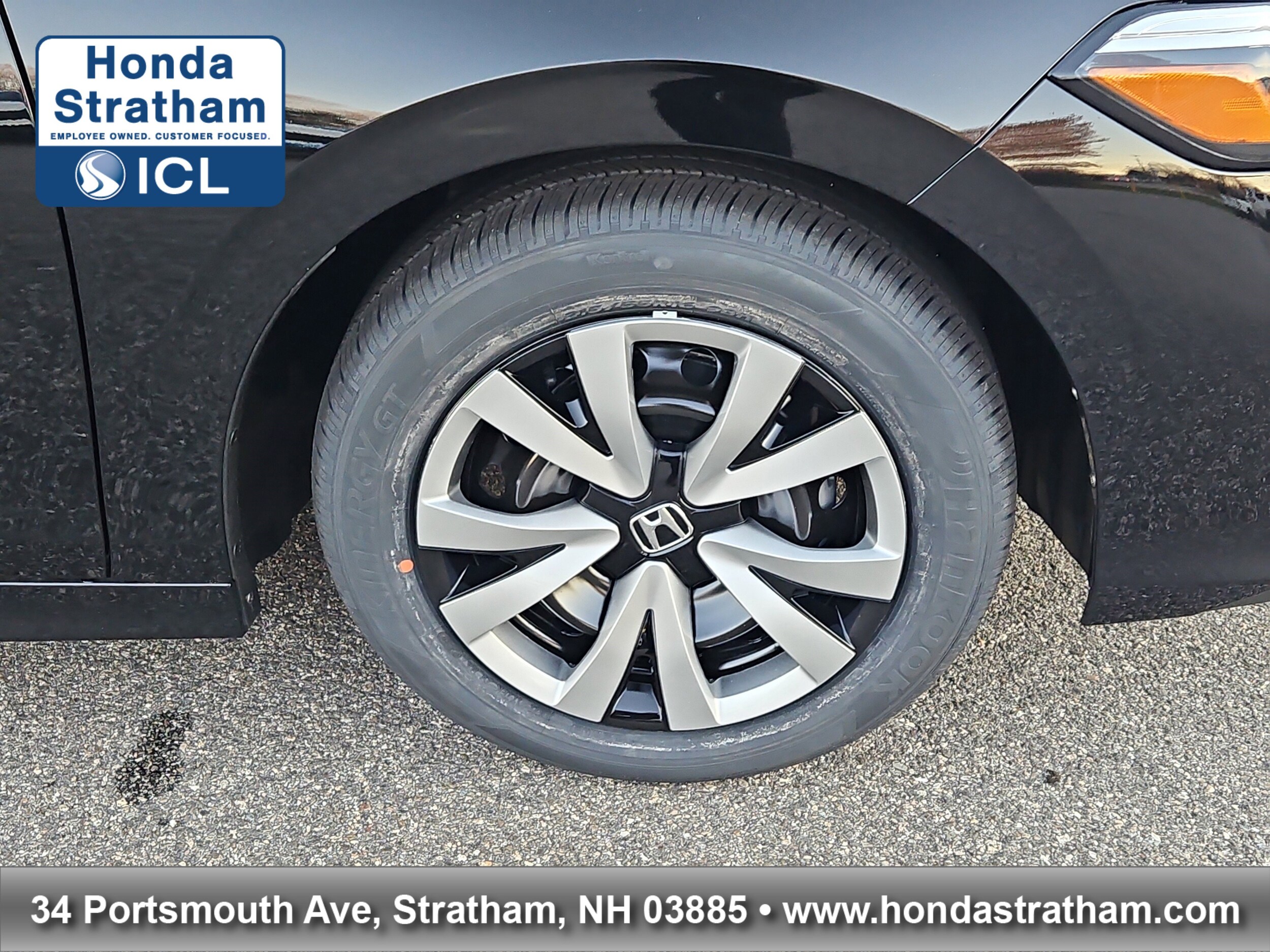 2026 Honda Civic LX photo 4