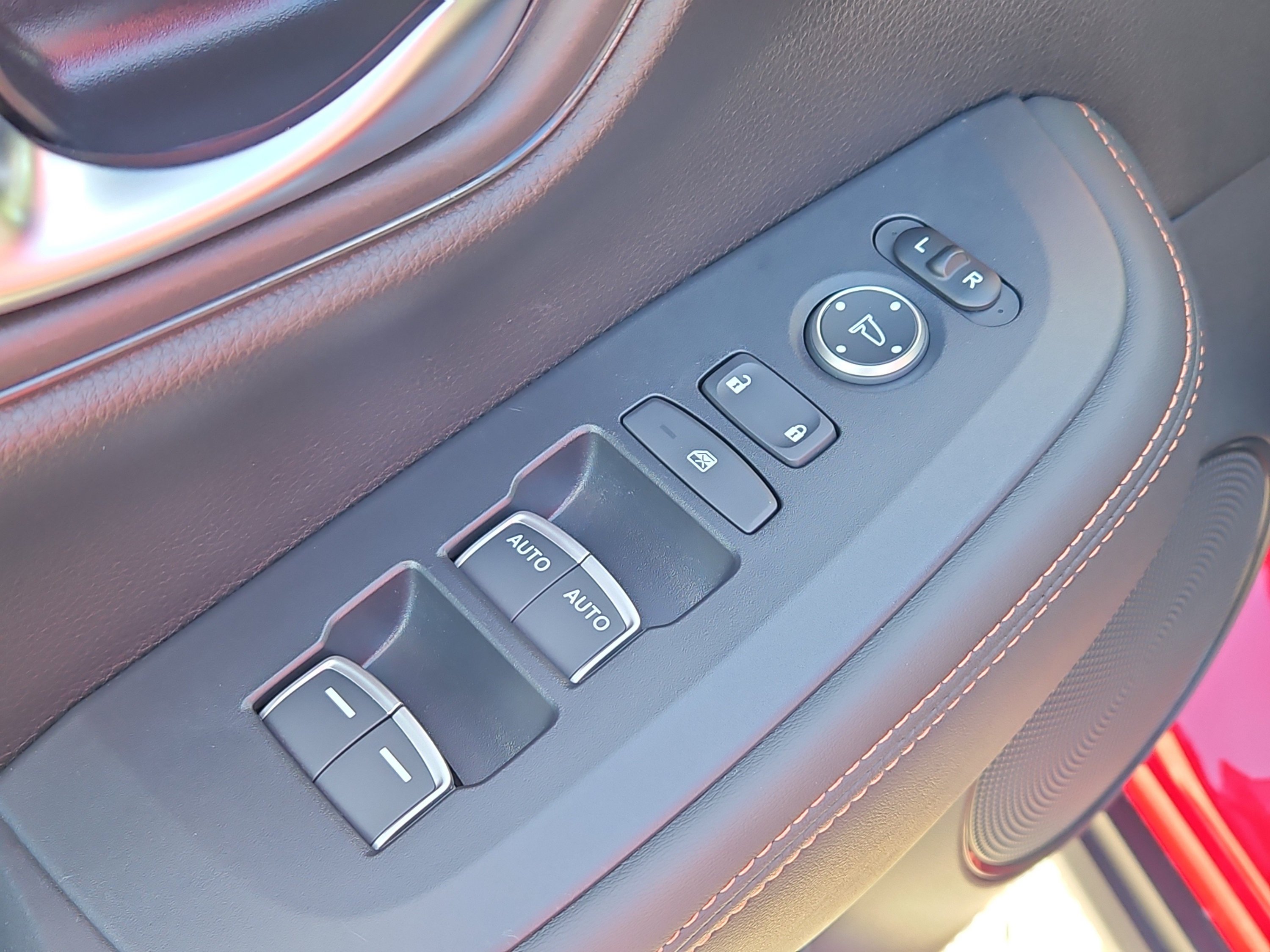 2025 Honda HR-V Sport - Photo 16