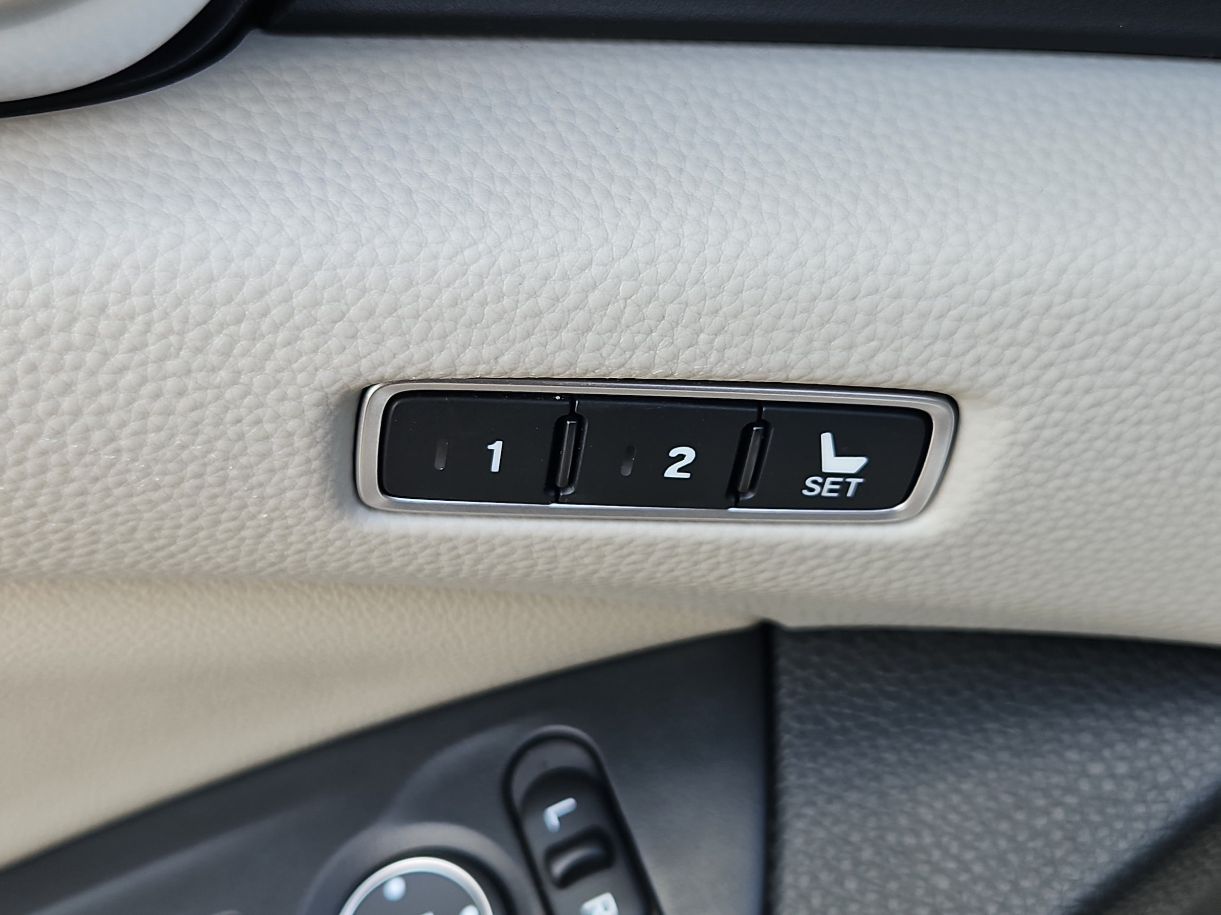 2021 Honda Accord Touring - Photo 14