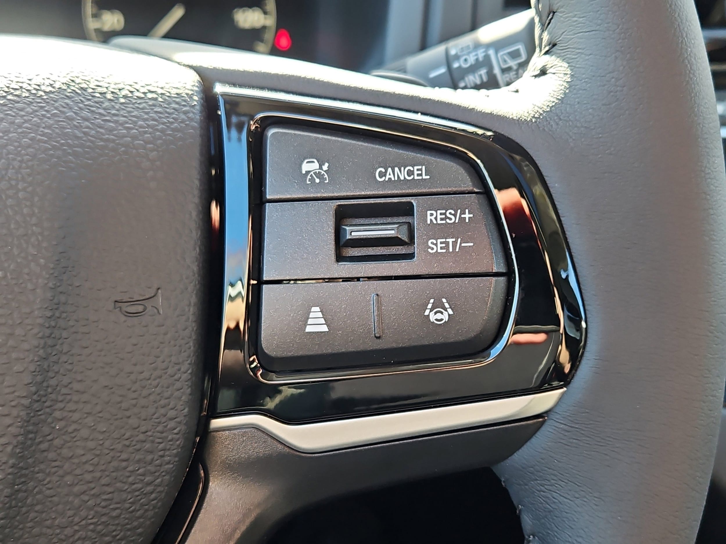 2026 Honda Odyssey Touring - Photo 15