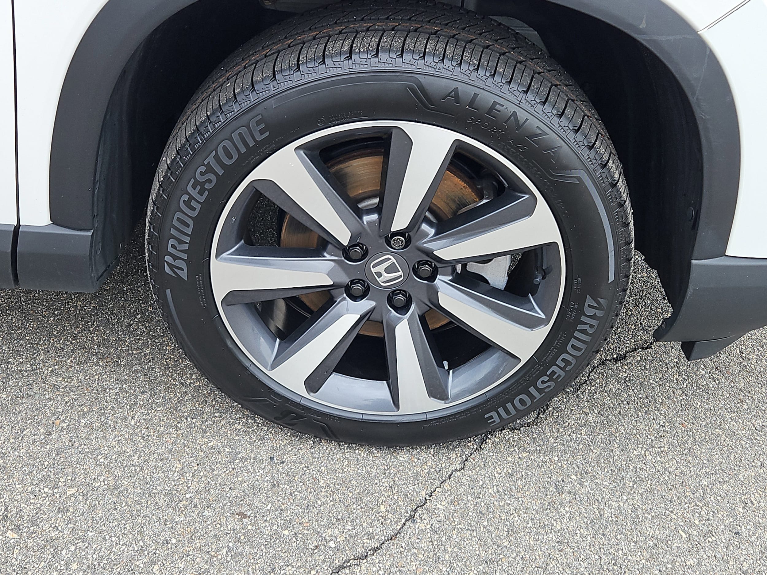 2024 Honda Pilot Touring - Photo 28