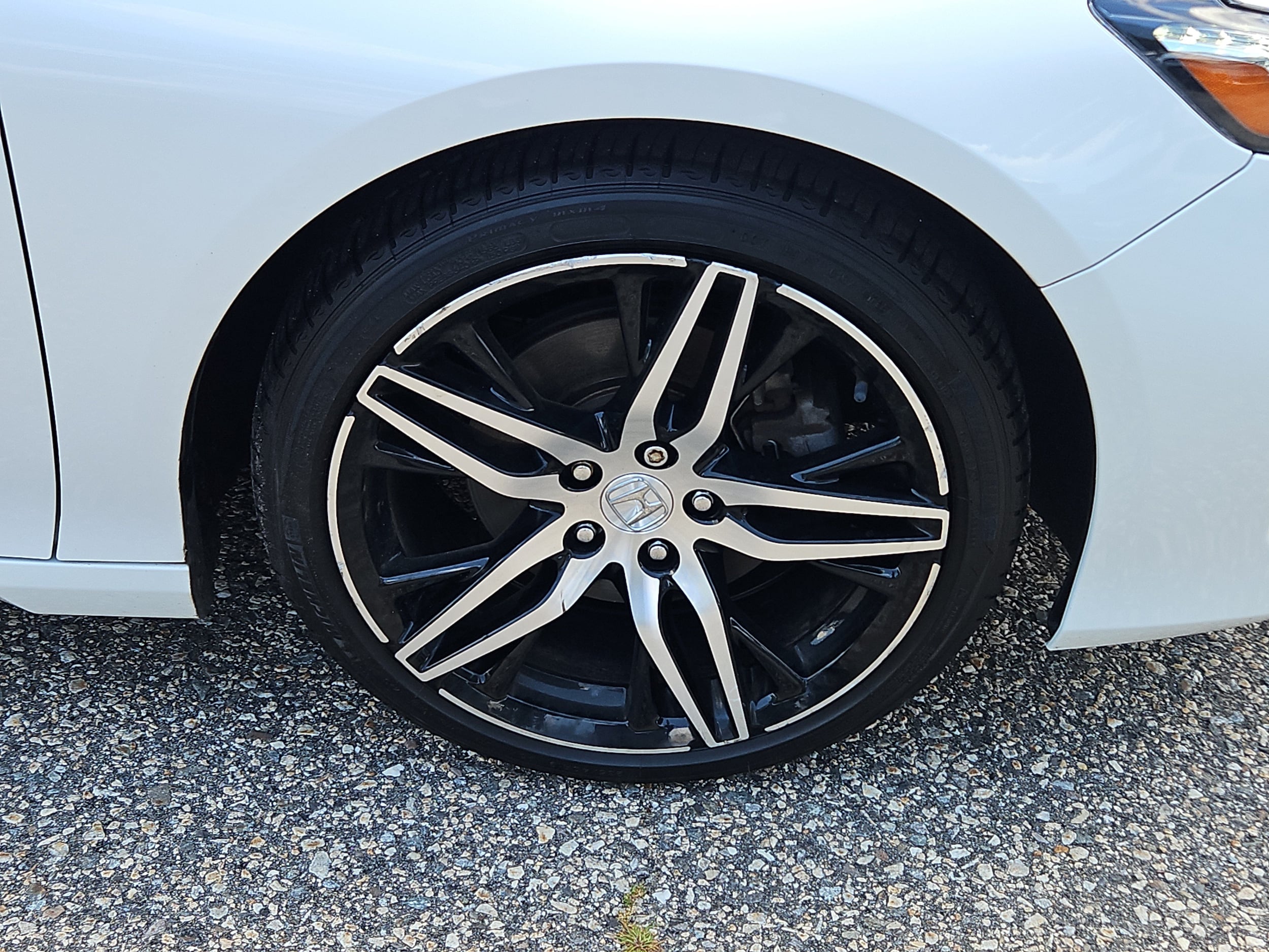 2021 Honda Accord Touring - Photo 9
