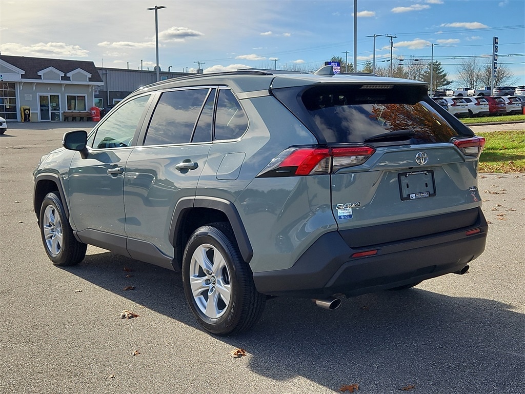 Used 2021 Toyota RAV4 XLE SUV