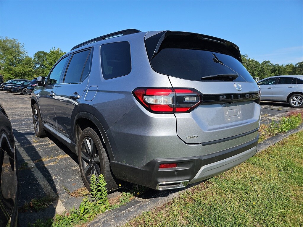 2023 Honda Pilot Elite photo 4