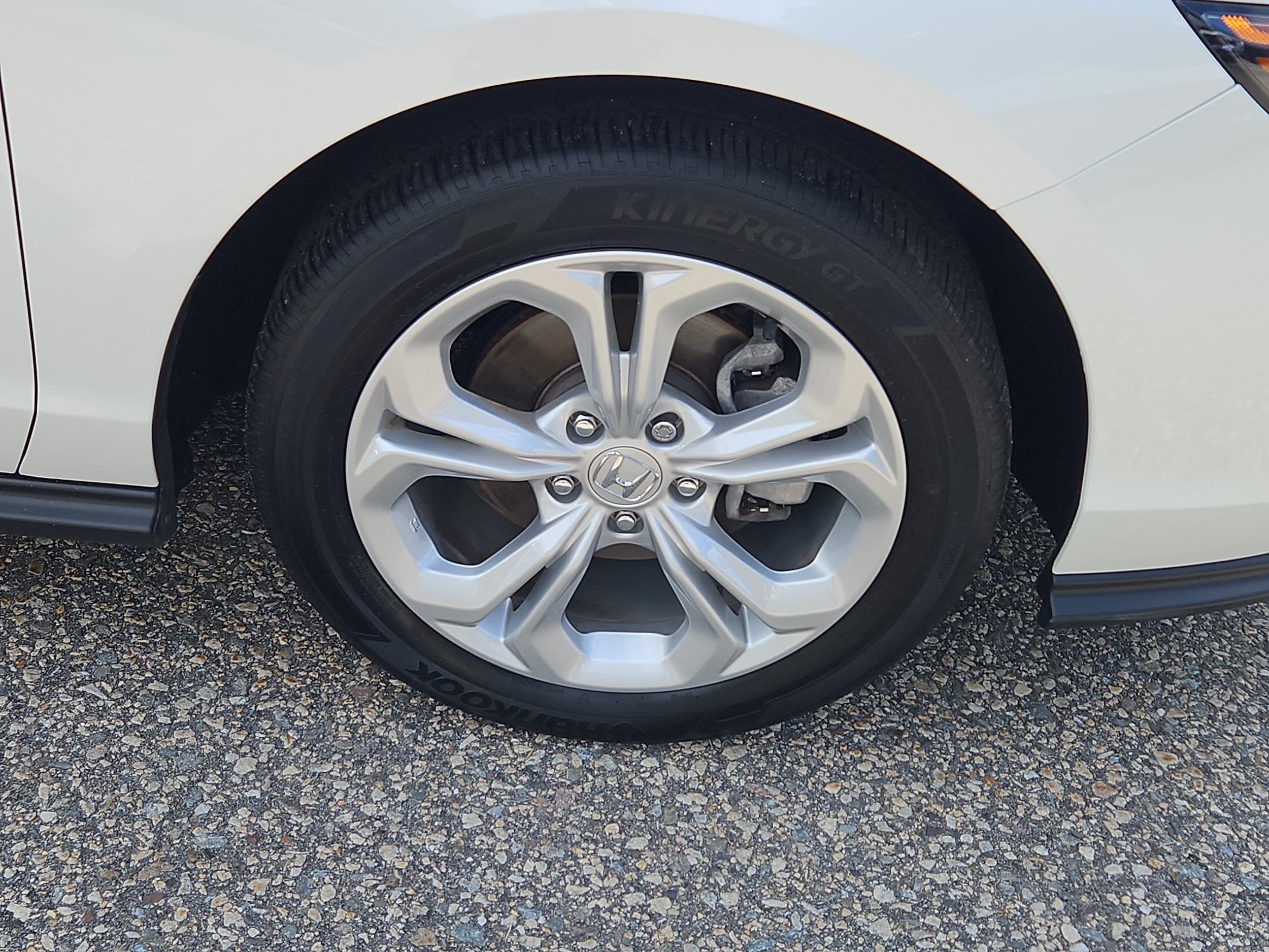 2024 Honda Accord LX - Photo 19
