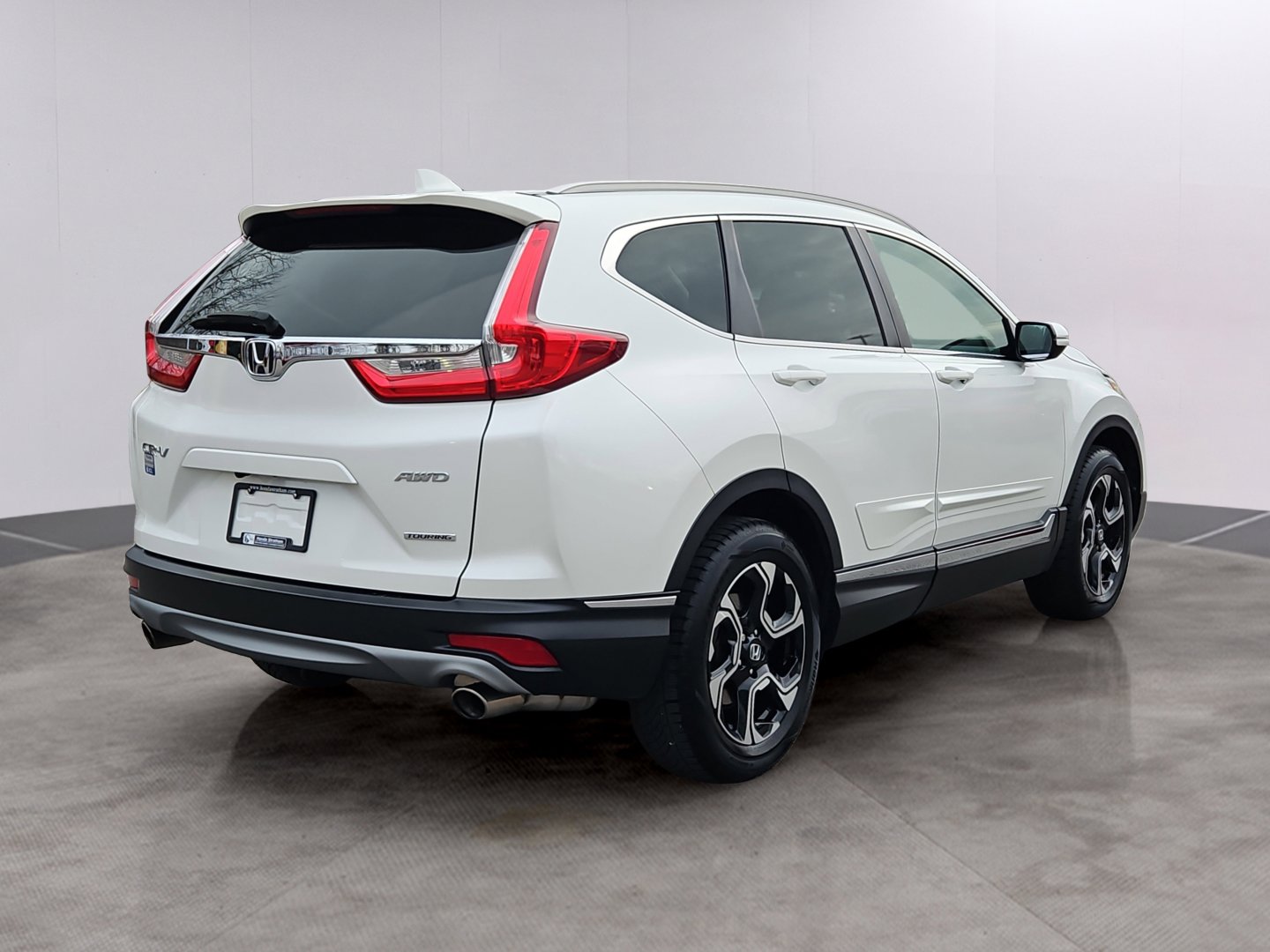 2018 Honda CR-V Touring photo 2