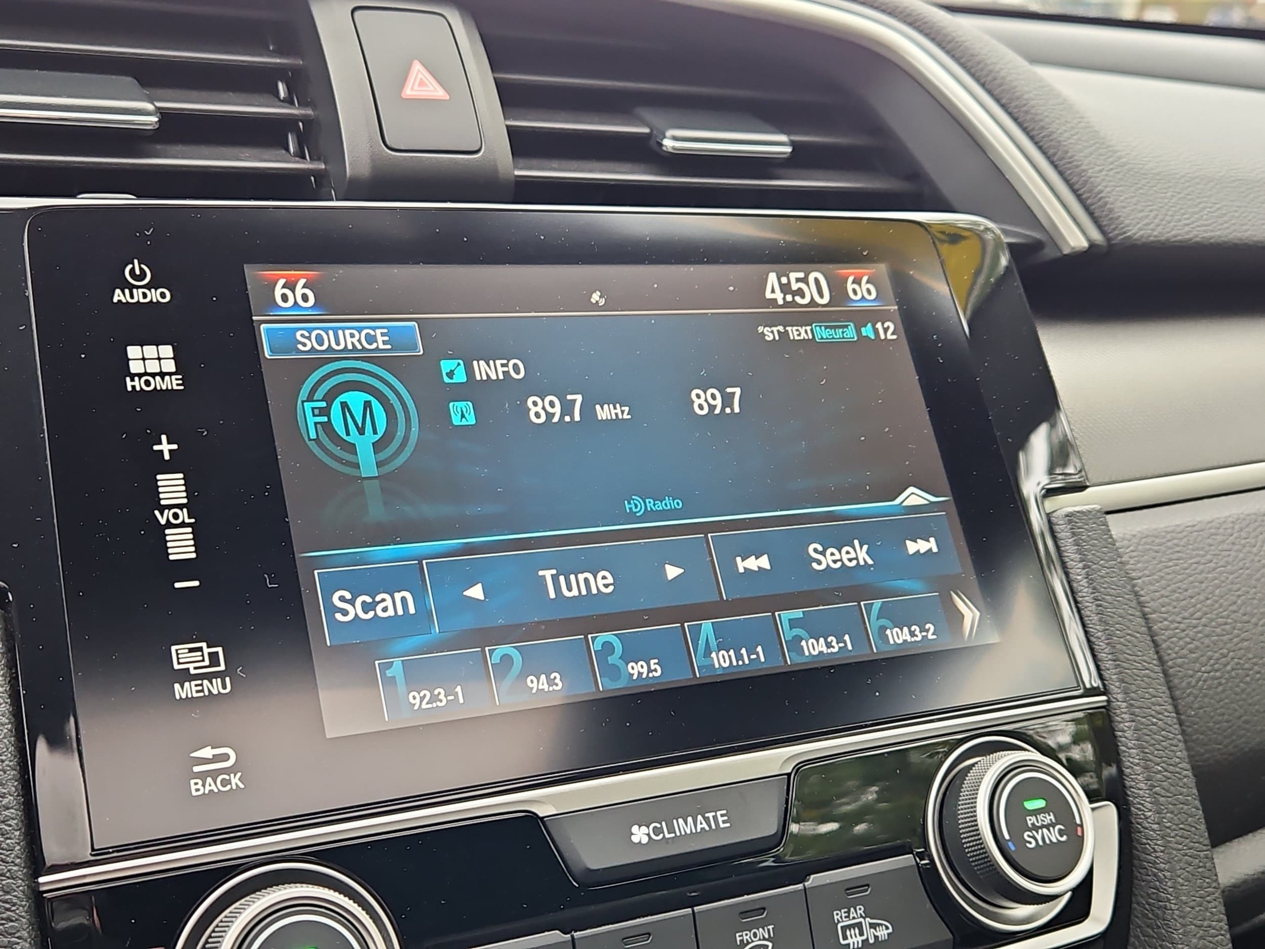 2017 Honda Civic EX-T - Photo 17