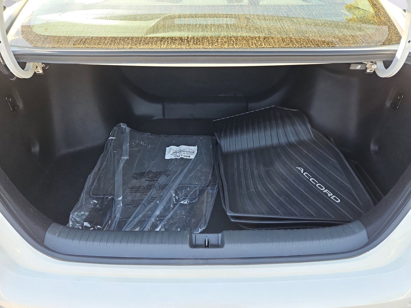 2025 Honda Accord LX - Photo 29
