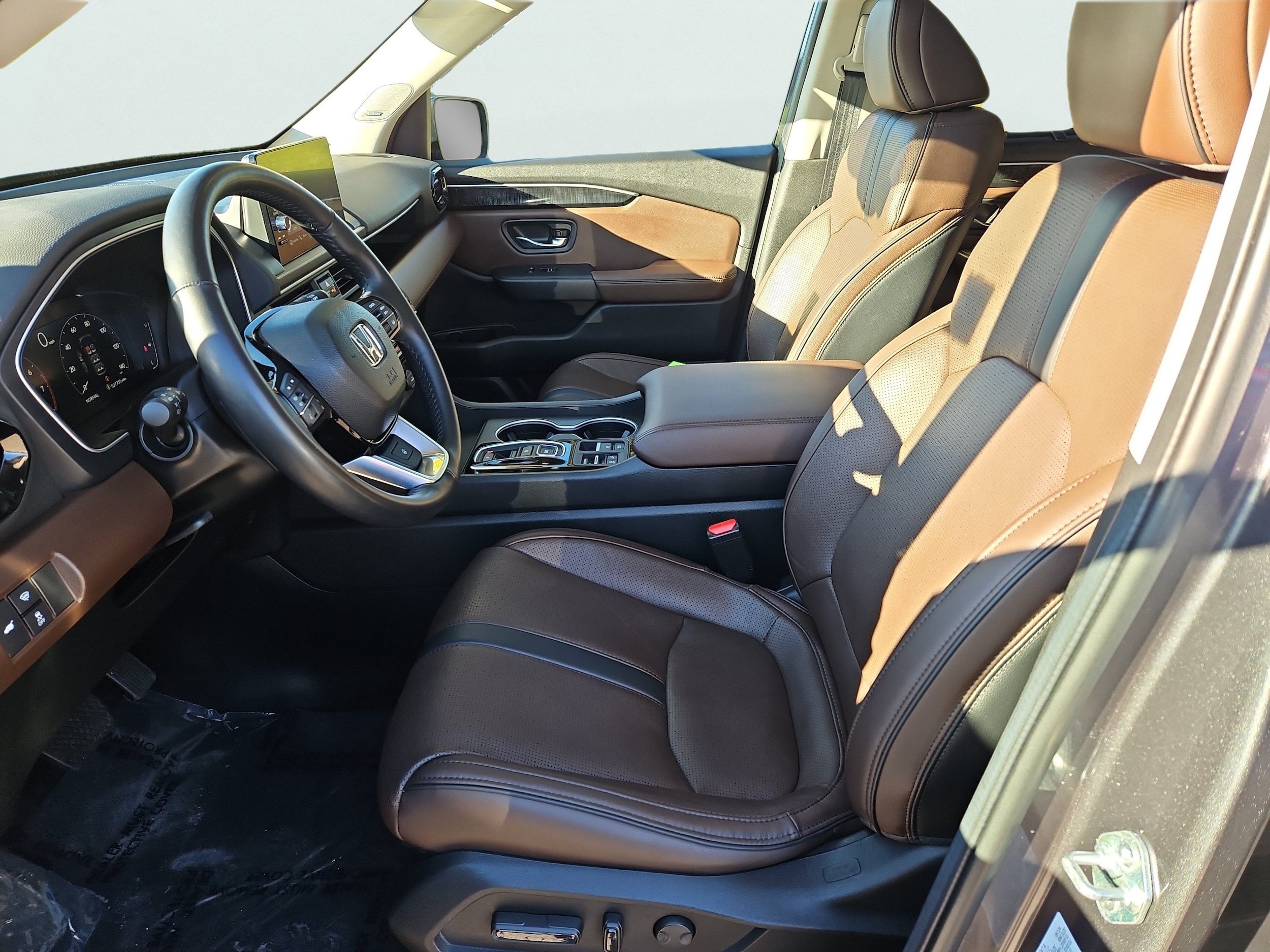 2025 Honda Pilot Elite - Photo 35