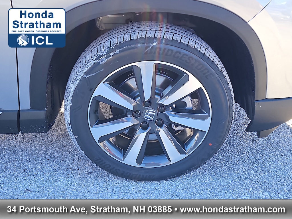 New 2025 Honda Pilot Touring Touring AWD