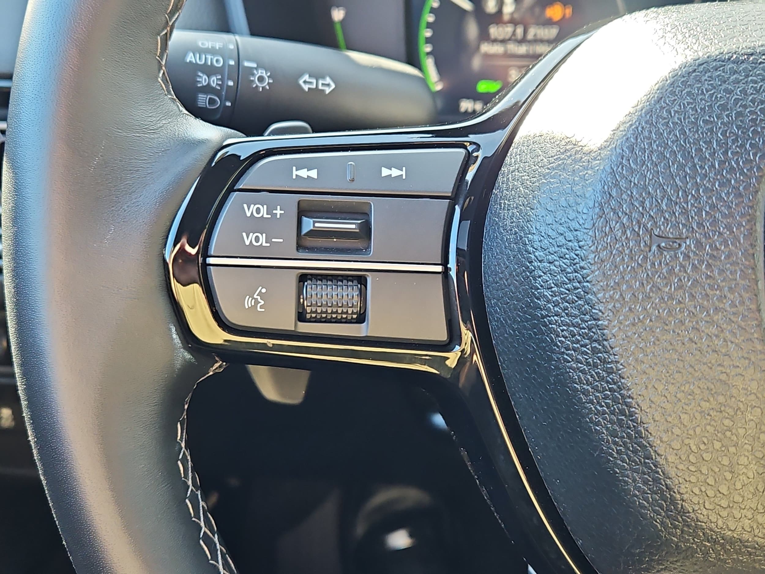 2026 Honda Civic Sport Touring - Photo 18