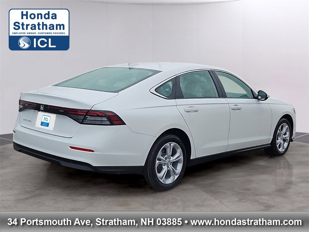 2025 Honda Accord LX photo 2