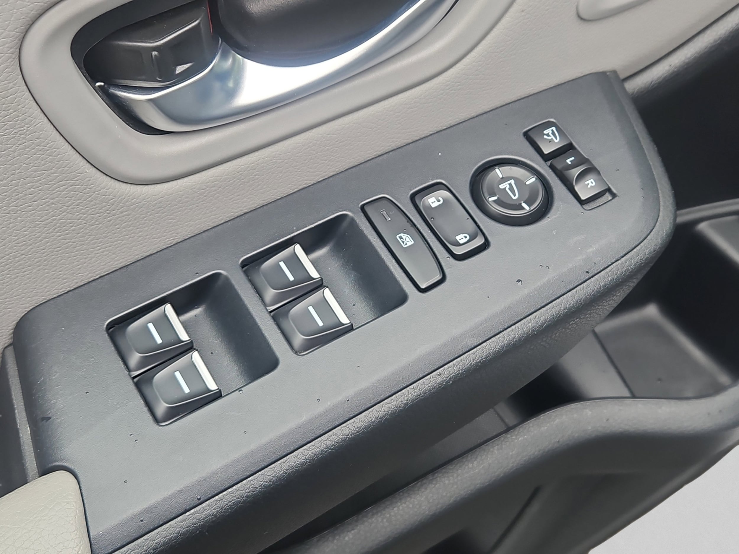 2023 Honda Pilot Elite - Photo 25